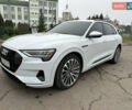 Белый Ауди E-Tron, объемом двигателя 0 л и пробегом 49 тыс. км за 33900 $, фото 1 на Automoto.ua