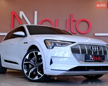 Белый Ауди E-Tron, объемом двигателя 0 л и пробегом 46 тыс. км за 31900 $, фото 10 на Automoto.ua