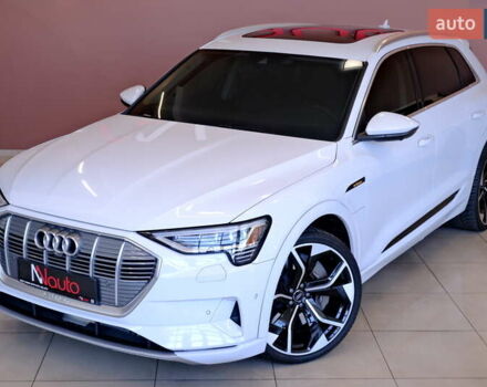 Белый Ауди E-Tron, объемом двигателя 0 л и пробегом 46 тыс. км за 31900 $, фото 14 на Automoto.ua
