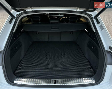 Білий Ауді E-Tron, об'ємом двигуна 0 л та пробігом 88 тис. км за 27500 $, фото 14 на Automoto.ua