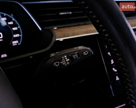 Белый Ауди E-Tron, объемом двигателя 0 л и пробегом 46 тыс. км за 31900 $, фото 39 на Automoto.ua