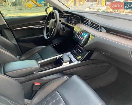 Белый Ауди E-Tron, объемом двигателя 0 л и пробегом 106 тыс. км за 32000 $, фото 21 на Automoto.ua