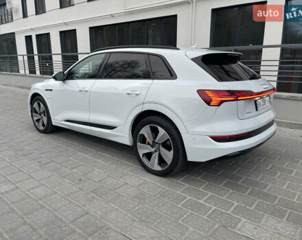 Білий Ауді E-Tron, об'ємом двигуна 0 л та пробігом 83 тис. км за 35000 $, фото 10 на Automoto.ua