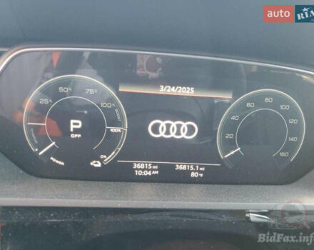 Белый Ауди E-Tron, объемом двигателя 0 л и пробегом 50 тыс. км за 19900 $, фото 8 на Automoto.ua