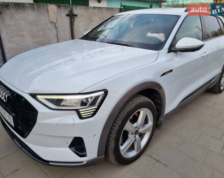 Білий Ауді E-Tron, об'ємом двигуна 0 л та пробігом 184 тис. км за 34500 $, фото 11 на Automoto.ua