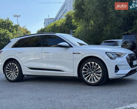 Білий Ауді E-Tron, об'ємом двигуна 0 л та пробігом 80 тис. км за 31400 $, фото 1 на Automoto.ua