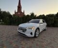 Белый Ауди E-Tron, объемом двигателя 0 л и пробегом 68 тыс. км за 33500 $, фото 1 на Automoto.ua