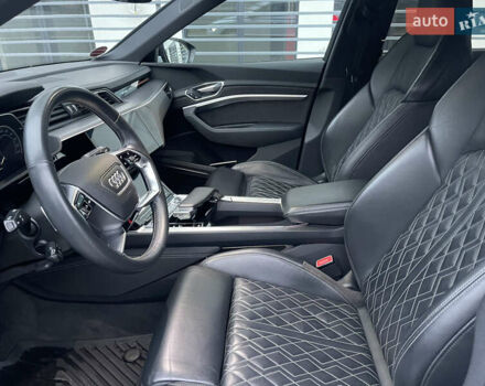 Білий Ауді E-Tron, об'ємом двигуна 0 л та пробігом 83 тис. км за 35000 $, фото 19 на Automoto.ua