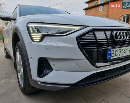 Білий Ауді E-Tron, об'ємом двигуна 0 л та пробігом 184 тис. км за 34500 $, фото 4 на Automoto.ua