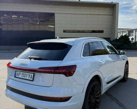 Білий Ауді E-Tron, об'ємом двигуна 0 л та пробігом 91 тис. км за 31100 $, фото 7 на Automoto.ua