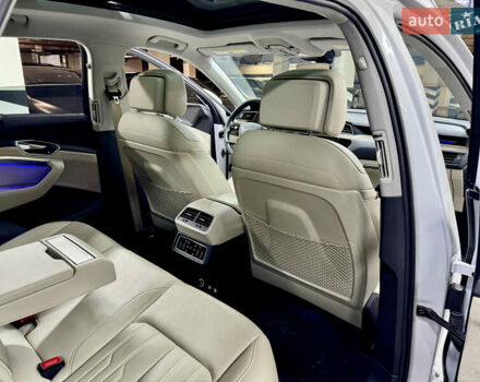 Білий Ауді E-Tron, об'ємом двигуна 0 л та пробігом 36 тис. км за 35000 $, фото 44 на Automoto.ua