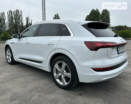 Белый Ауди E-Tron, объемом двигателя 0 л и пробегом 43 тыс. км за 35900 $, фото 8 на Automoto.ua