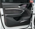 Белый Ауди E-Tron, объемом двигателя 0 л и пробегом 100 тыс. км за 36500 $, фото 31 на Automoto.ua