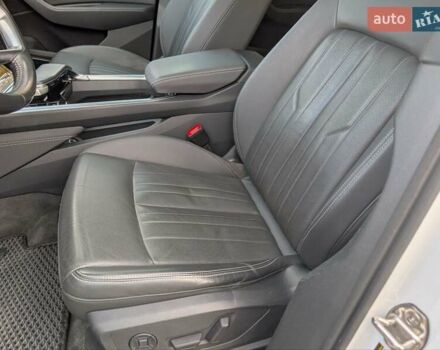 Ауді E-Tron 2020 у Чернівцях на Automoto.ua Білий Ауді E-Tron, об'ємом двигуна 0 л та пробігом 291 тис. км за 27600 $, фото 18 на Automoto.ua