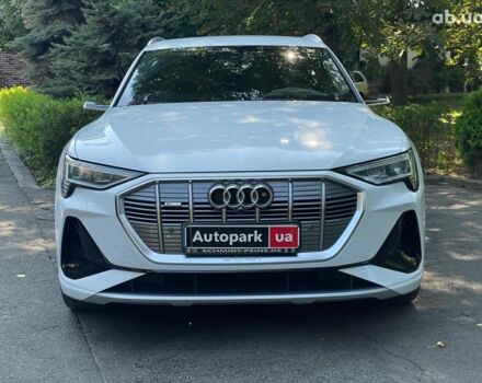 Білий Ауді E-Tron, об'ємом двигуна 0 л та пробігом 93 тис. км за 31440 $, фото 1 на Automoto.ua