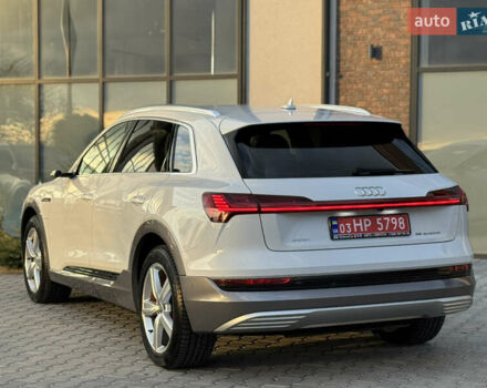 Білий Ауді E-Tron, об'ємом двигуна 0 л та пробігом 98 тис. км за 29700 $, фото 38 на Automoto.ua