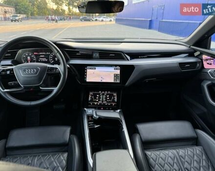 Белый Ауди E-Tron, объемом двигателя 0 л и пробегом 56 тыс. км за 45500 $, фото 14 на Automoto.ua