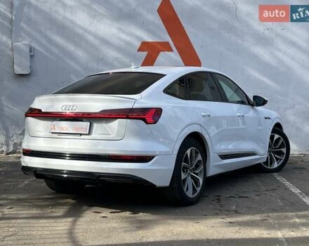 Белый Ауди E-Tron, объемом двигателя 0 л и пробегом 16 тыс. км за 46990 $, фото 23 на Automoto.ua