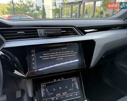 Белый Ауди E-Tron, объемом двигателя 0 л и пробегом 128 тыс. км за 26300 $, фото 22 на Automoto.ua
