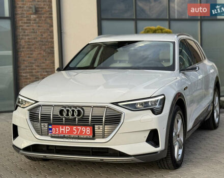Білий Ауді E-Tron, об'ємом двигуна 0 л та пробігом 98 тис. км за 29700 $, фото 46 на Automoto.ua