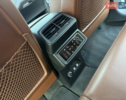 Ауді E-Tron 2020 у Львові на Automoto.ua Білий Ауді E-Tron, об'ємом двигуна 0 л та пробігом 156 тис. км за 29500 $, фото 69 на Automoto.ua