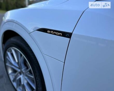 Білий Ауді E-Tron, об'ємом двигуна 0 л та пробігом 32 тис. км за 40555 $, фото 35 на Automoto.ua