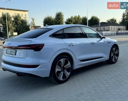 Белый Ауди E-Tron, объемом двигателя 0 л и пробегом 56 тыс. км за 45500 $, фото 4 на Automoto.ua