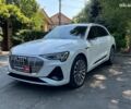Білий Ауді E-Tron, об'ємом двигуна 0 л та пробігом 93 тис. км за 31440 $, фото 1 на Automoto.ua