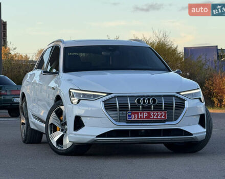 Ауді E-Tron 2020 у Львові на Automoto.ua Білий Ауді E-Tron, об'ємом двигуна 0 л та пробігом 156 тис. км за 29500 $, фото 1 на Automoto.ua