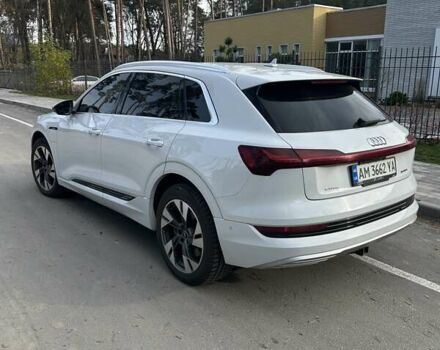 Белый Ауди E-Tron, объемом двигателя 0 л и пробегом 102 тыс. км за 29500 $, фото 3 на Automoto.ua