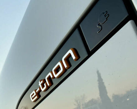 Білий Ауді E-Tron, об'ємом двигуна 0 л та пробігом 89 тис. км за 33500 $, фото 29 на Automoto.ua