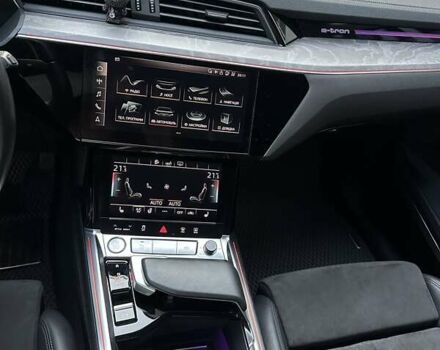 Білий Ауді E-Tron, об'ємом двигуна 0 л та пробігом 41 тис. км за 37500 $, фото 20 на Automoto.ua