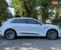 Білий Ауді E-Tron, об'ємом двигуна 0 л та пробігом 93 тис. км за 31440 $, фото 11 на Automoto.ua