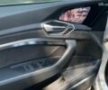 Білий Ауді E-Tron, об'ємом двигуна 0 л та пробігом 93 тис. км за 31440 $, фото 28 на Automoto.ua