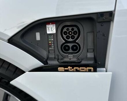 Білий Ауді E-Tron, об'ємом двигуна 0 л та пробігом 41 тис. км за 37500 $, фото 12 на Automoto.ua