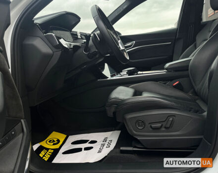 Білий Ауді E-Tron, об'ємом двигуна 95 л та пробігом 32 тис. км за 39990 $, фото 11 на Automoto.ua