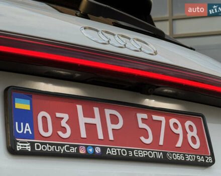 Білий Ауді E-Tron, об'ємом двигуна 0 л та пробігом 98 тис. км за 29700 $, фото 35 на Automoto.ua