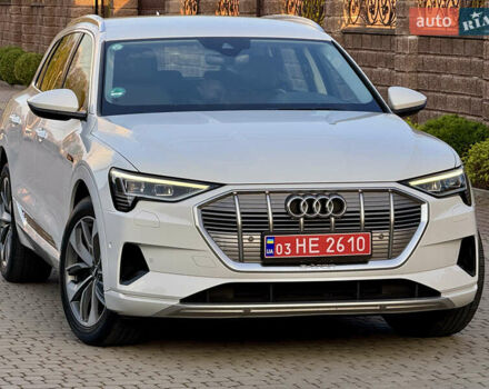 Белый Ауди E-Tron, объемом двигателя 0 л и пробегом 198 тыс. км за 27800 $, фото 13 на Automoto.ua