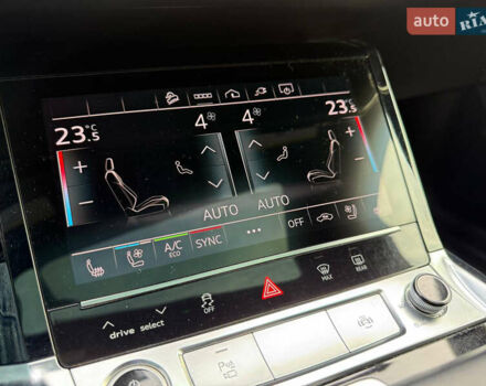 Белый Ауди E-Tron, объемом двигателя 0 л и пробегом 104 тыс. км за 33200 $, фото 40 на Automoto.ua