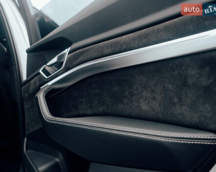 Белый Ауди E-Tron, объемом двигателя 0 л и пробегом 53 тыс. км за 41000 $, фото 16 на Automoto.ua