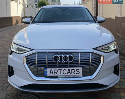 Білий Ауді E-Tron, об'ємом двигуна 0 л та пробігом 56 тис. км за 35900 $, фото 7 на Automoto.ua