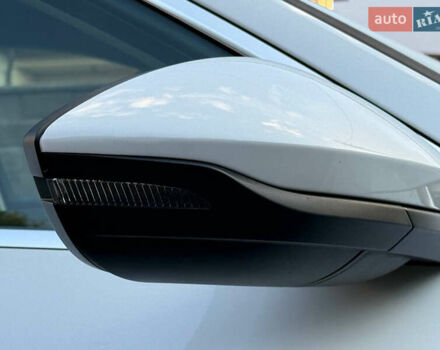 Белый Ауди E-Tron, объемом двигателя 0 л и пробегом 198 тыс. км за 27400 $, фото 70 на Automoto.ua