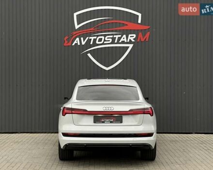 Белый Ауди E-Tron, объемом двигателя 0 л и пробегом 100 тыс. км за 36500 $, фото 14 на Automoto.ua