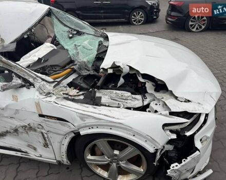 Белый Ауди E-Tron, объемом двигателя 0 л и пробегом 40 тыс. км за 13200 $, фото 7 на Automoto.ua