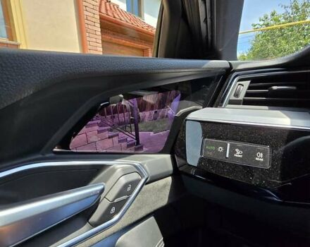 Белый Ауди E-Tron, объемом двигателя 0 л и пробегом 70 тыс. км за 39900 $, фото 10 на Automoto.ua