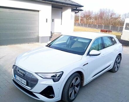 Белый Ауди E-Tron, объемом двигателя 0 л и пробегом 51 тыс. км за 31000 $, фото 11 на Automoto.ua