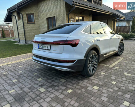 Белый Ауди E-Tron, объемом двигателя 0 л и пробегом 76 тыс. км за 30500 $, фото 2 на Automoto.ua