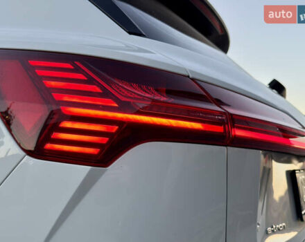 Білий Ауді E-Tron, об'ємом двигуна 0 л та пробігом 89 тис. км за 33500 $, фото 31 на Automoto.ua
