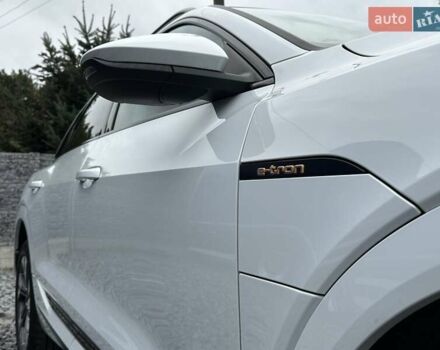 Белый Ауди E-Tron, объемом двигателя 0 л и пробегом 145 тыс. км за 22800 $, фото 14 на Automoto.ua