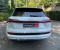 Білий Ауді E-Tron, об'ємом двигуна 0 л та пробігом 93 тис. км за 31440 $, фото 6 на Automoto.ua